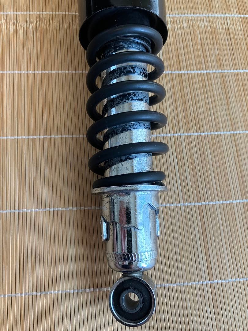 W650 リアサスペンション 左右 カワサキ 純正