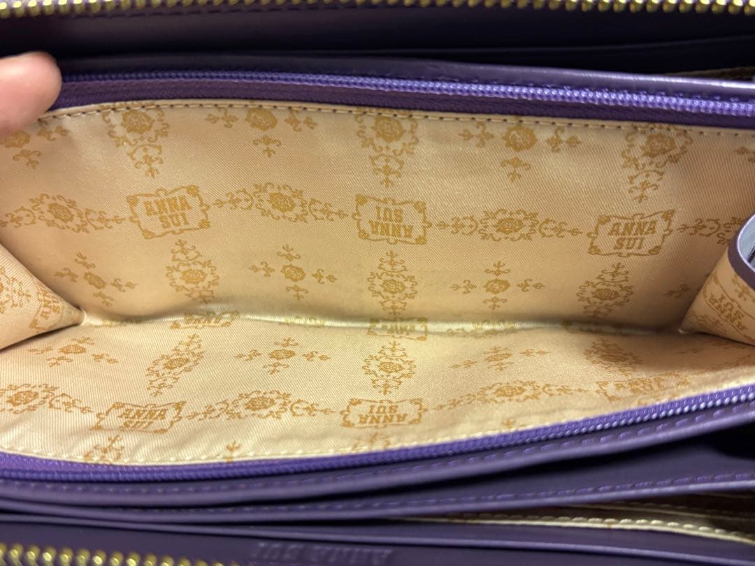【即購入可・翌日発送】ANNA SUI ローズハート ラウンド長財布 ラベンダー