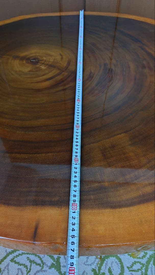 年輪テーブル 一枚板 座卓 ローテーブル サイズ117x107cm　高さ35cm
