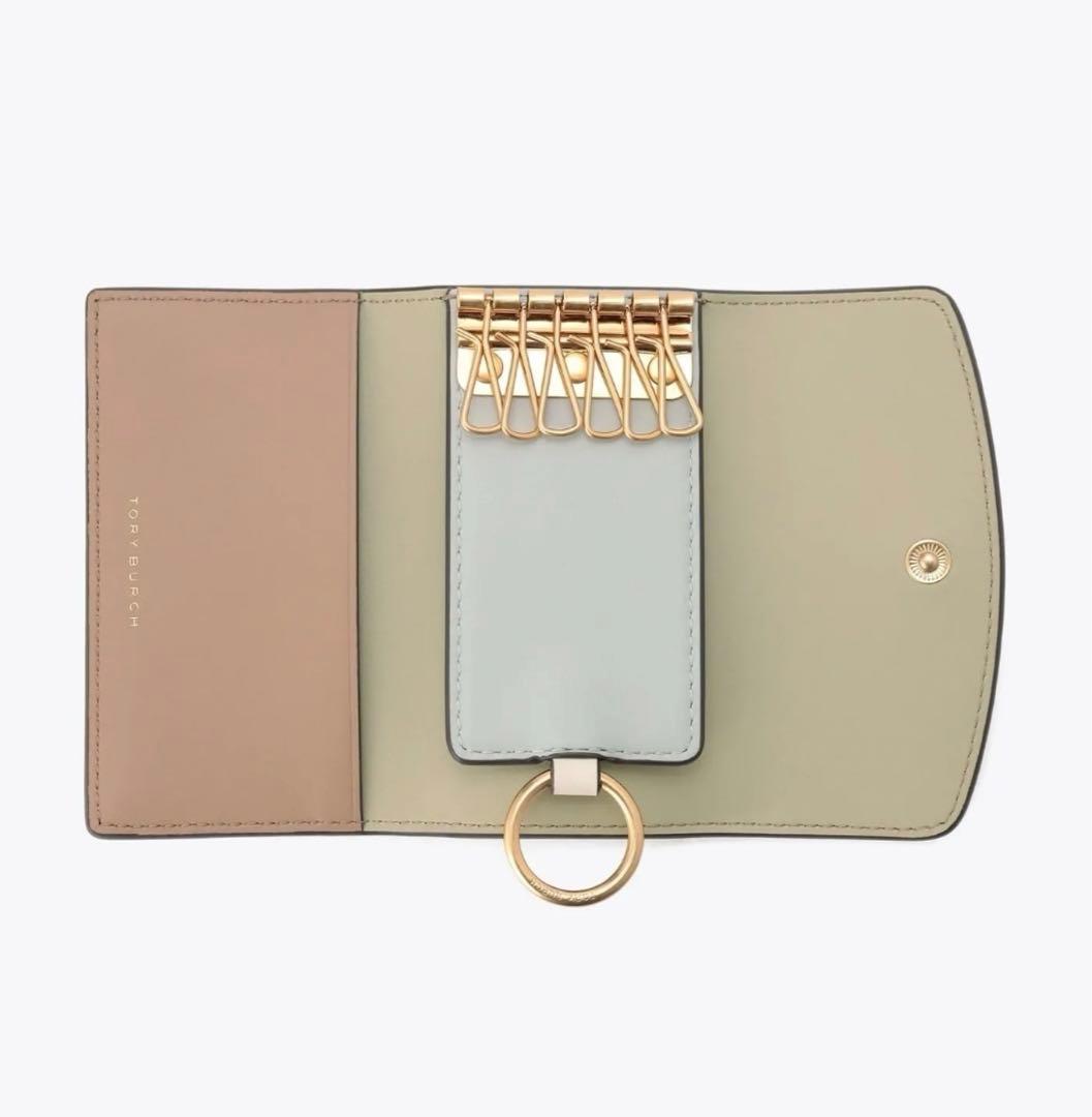 Tory Burch グリーン レザー キーケース