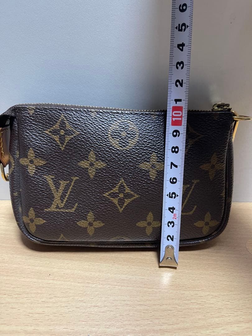 ルイヴィトン アクセソワールミニポシェット アクセサリーポーチ