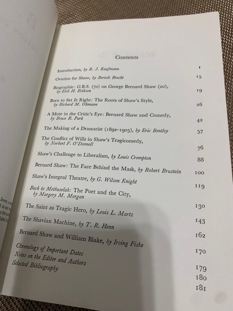 希少1965 A Collection of Critical Essays