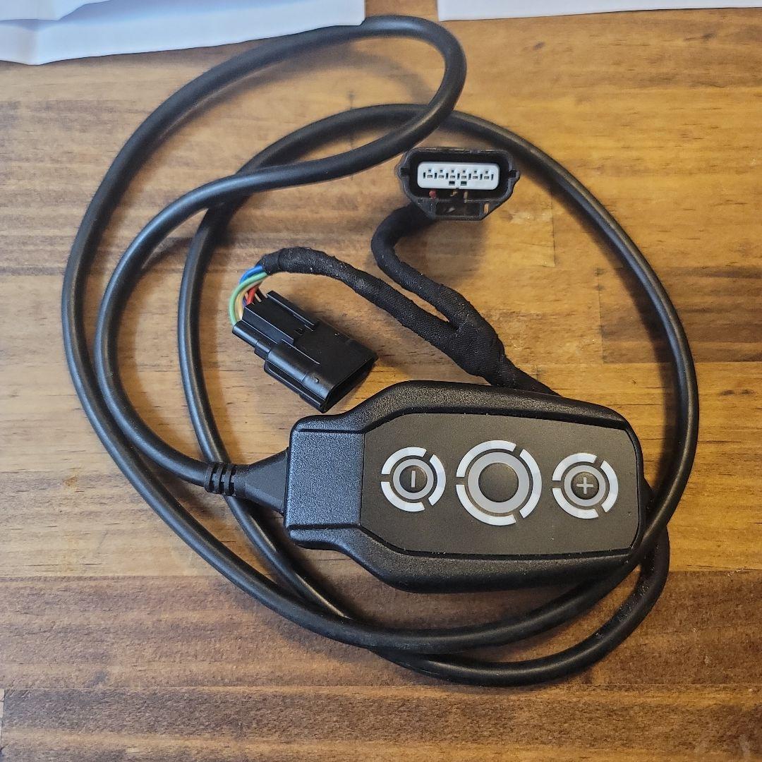 スロットルコントローラー　PPT2 10.09.01 カングー2で使用