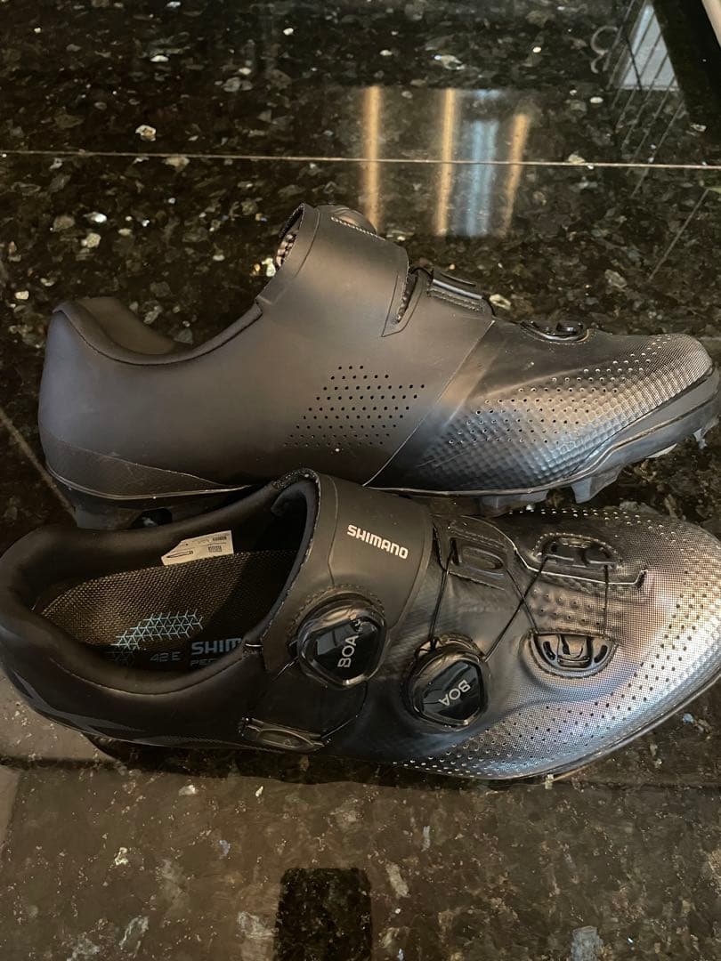 SHIMANO XC7 SH-XC702 （42E、26.5cm）