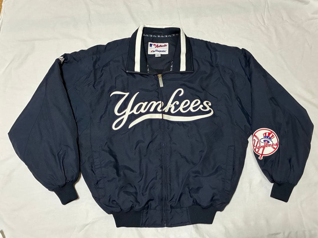 Majestic ヤンキース　ジャケット ブルゾン Mサイズ　MLB