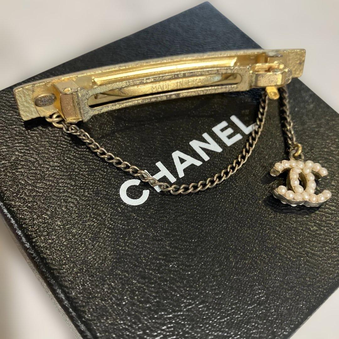 CHANEL バレッタ　ココマーク　パール　チェーンデザイン　シャネル　箱付き