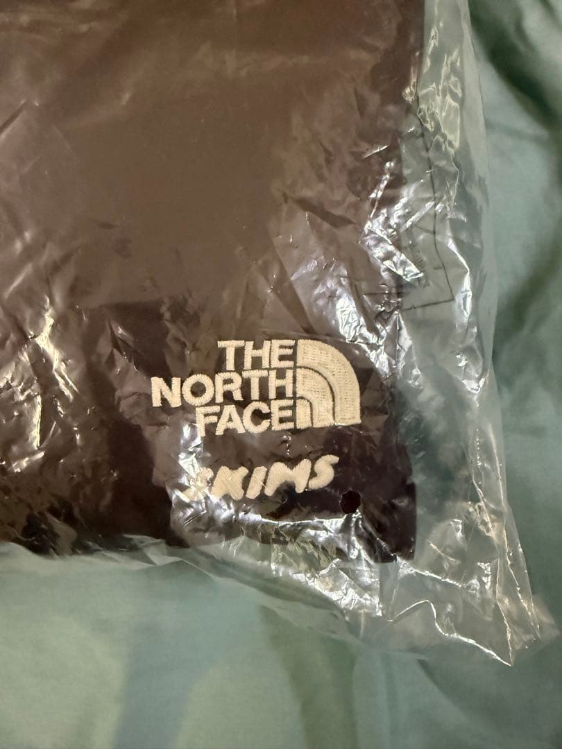 小物 TNF X SKIMS NUPTSE SCARF