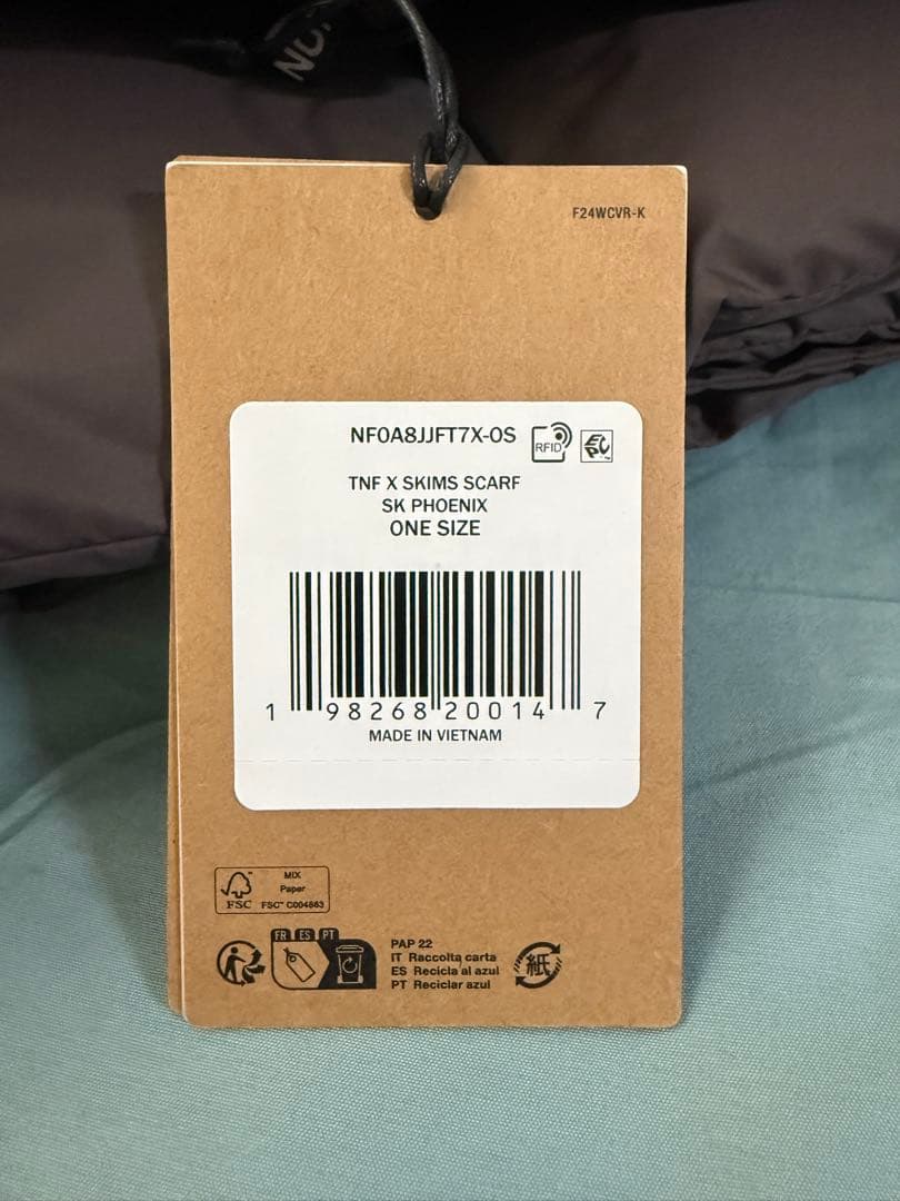 小物 TNF X SKIMS NUPTSE SCARF