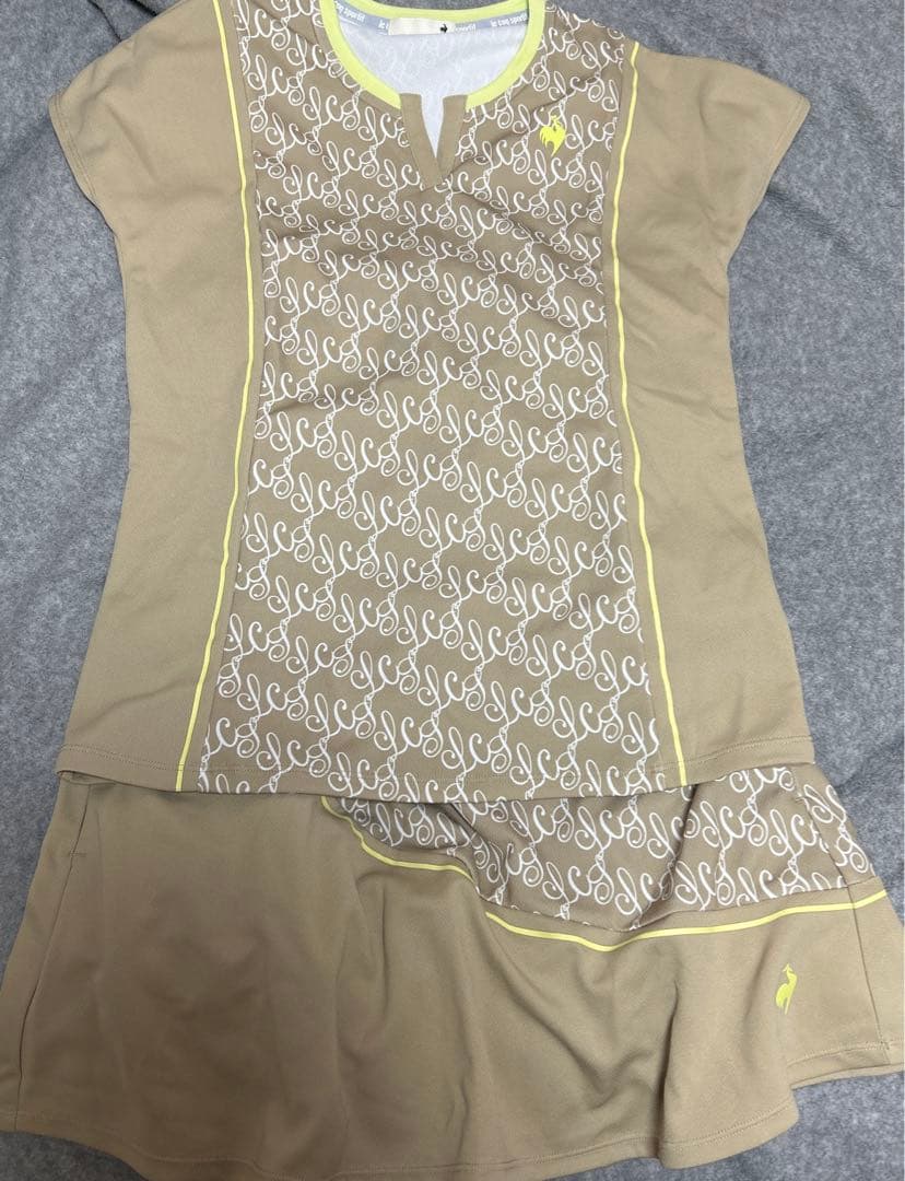 テニスウェア 上下セット Lサイズ ベージュ