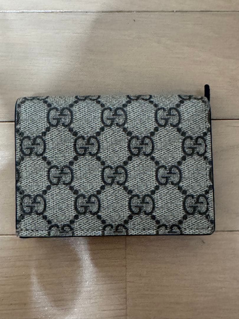 GUCCI 二つ折り財布