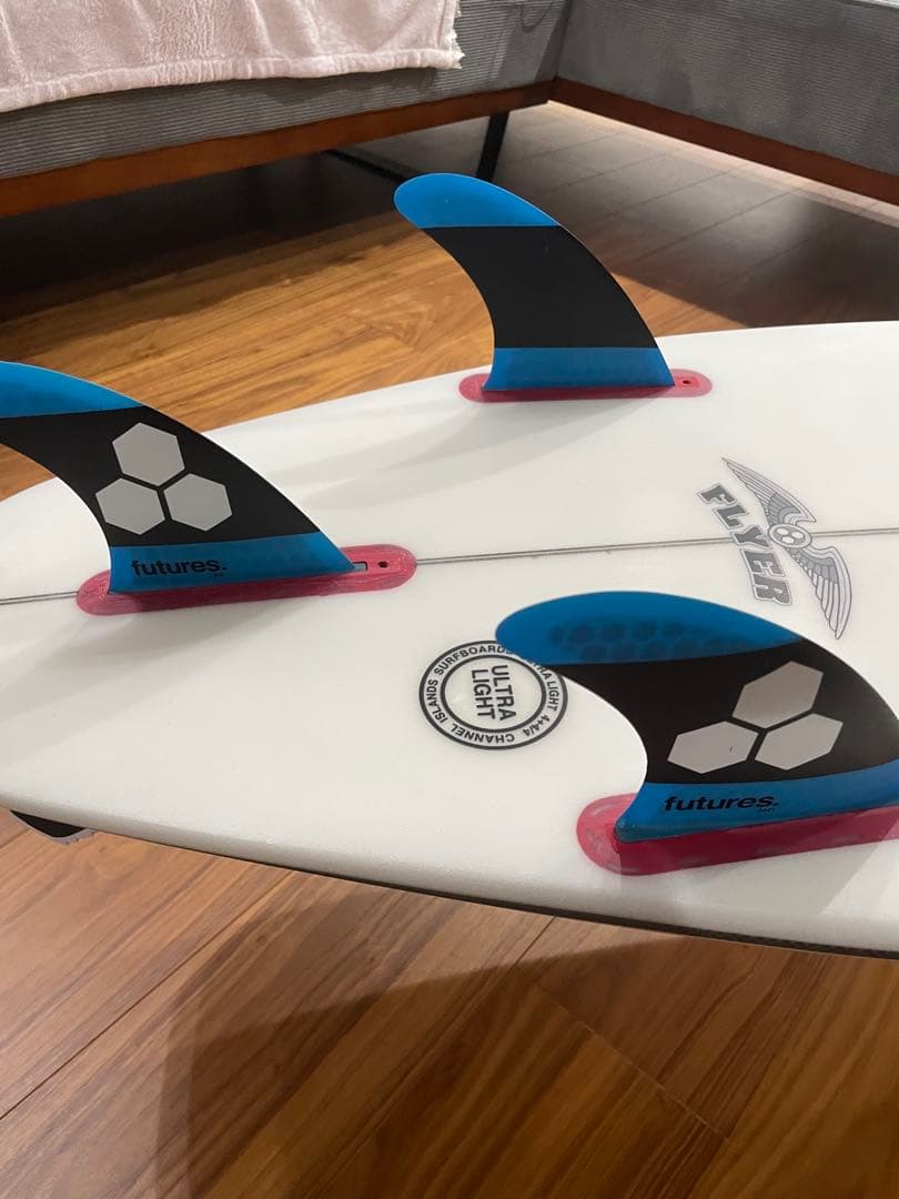 【直接引き取り】【フィン付属】チャンネルアイランド サーフボードOG flyer