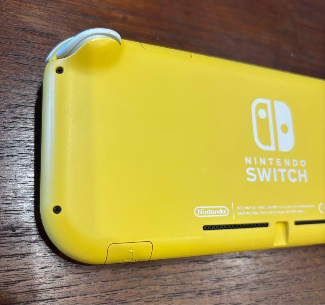d*9様 Nintendo Switch Lite イエロー 充電器付き