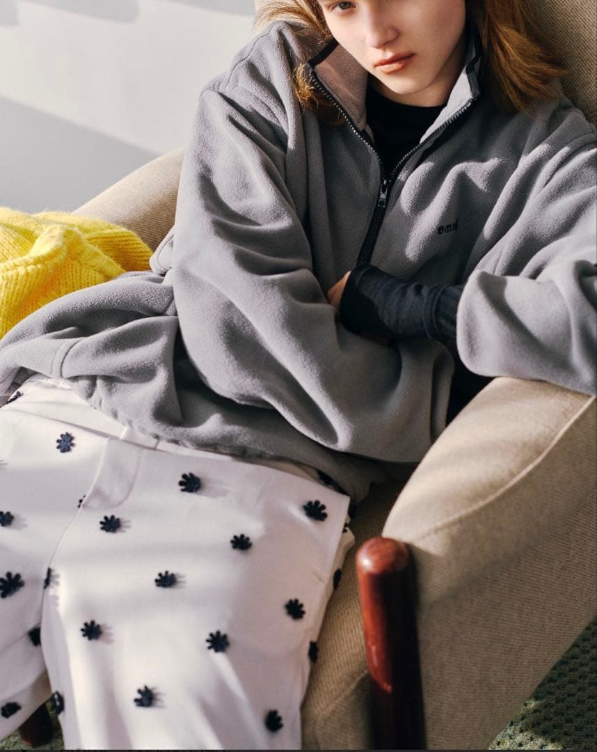 emmi エミ eco フリースハーフジッププルオーバー