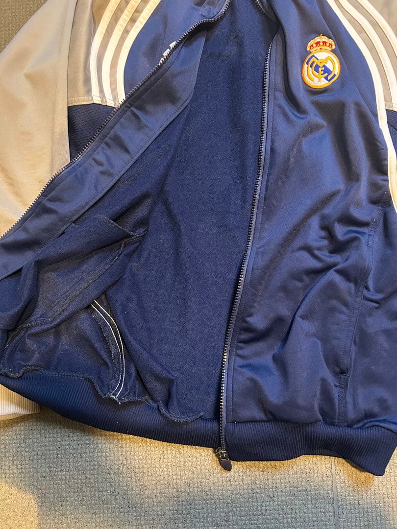 ジ*ジ様 【希少】adidas Real Madrid トラックジャケット