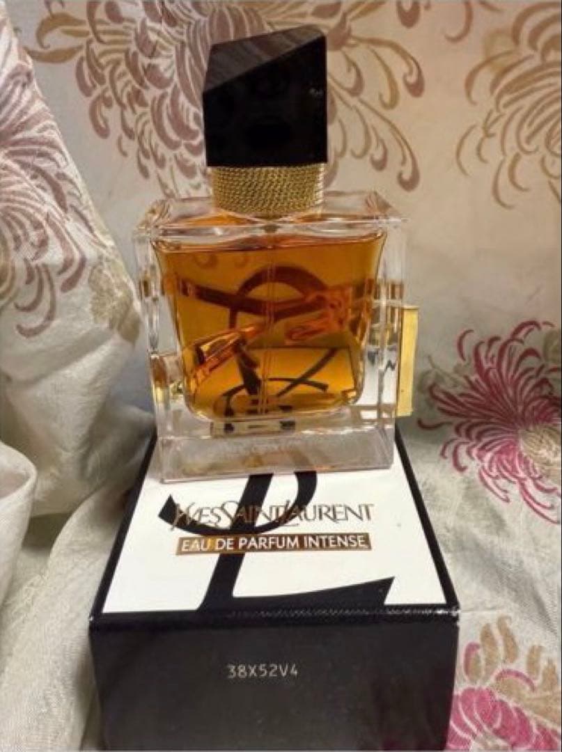 イヴ・サンローラン　リブレ　オーデパルファム　アンタンス　30ml 刻印　JIN