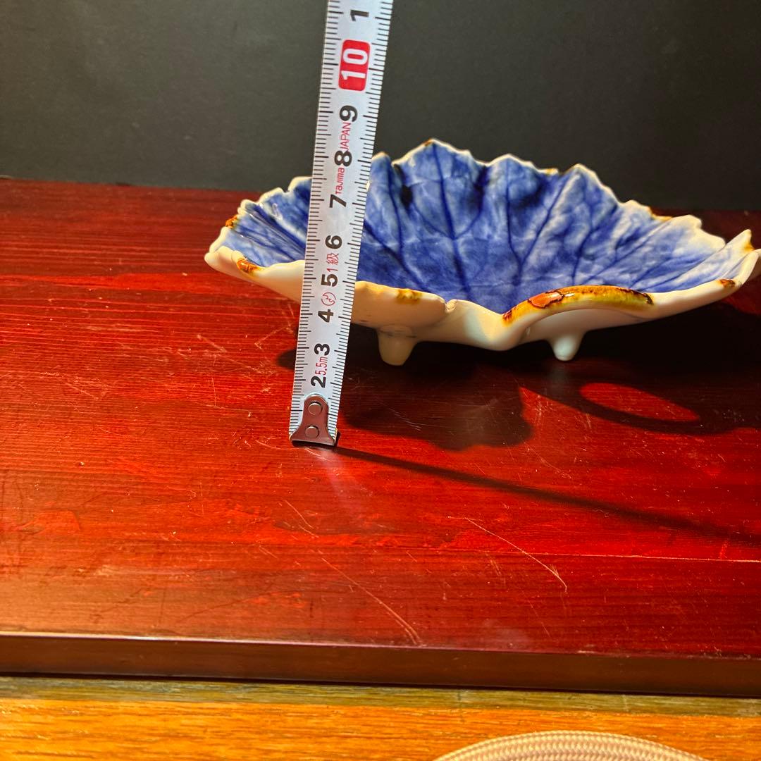 有田焼　福泉窯 つわぶき青色 磁器皿 葉型 約18cm