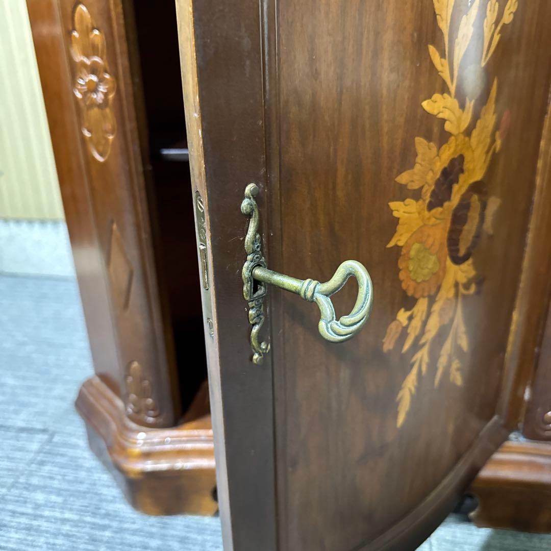 イタリア製　コーナーコンソール　キャビネット　アンティーク