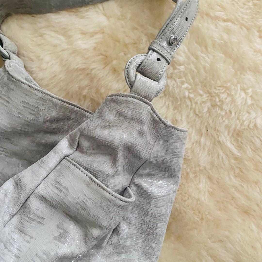 未使用❣️ TORY BURCH トリーバーチ ホーボーバッグ ライトグレー　袋付