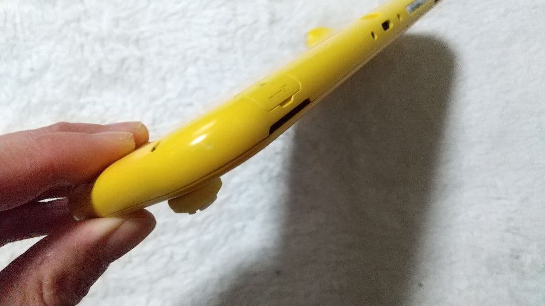 Nintendo Switch Lite イエロー 動作品 肉球カバー