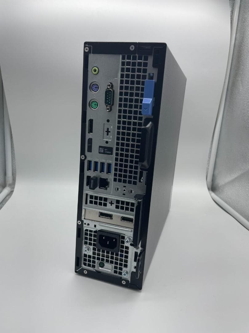 未使用品近い DELL  7070 i7 32GB 9700 独立グラフィック