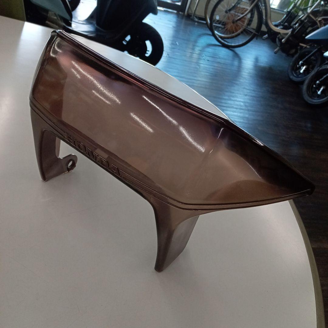 純正 ホンダスーパーカブ メーターバイザー