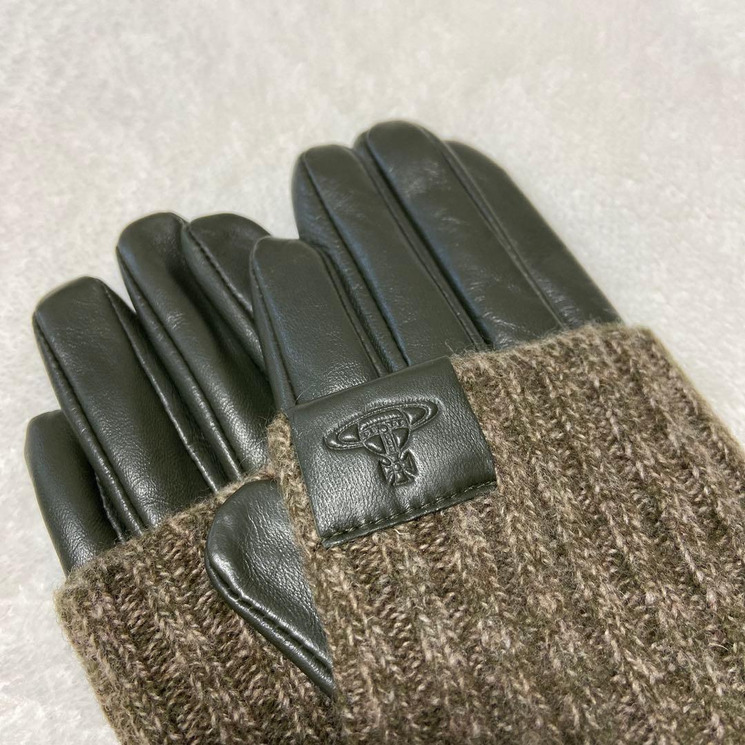 【新品】Vivienne Westwood 手袋 カーキ