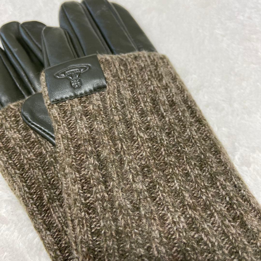 【新品】Vivienne Westwood 手袋 カーキ