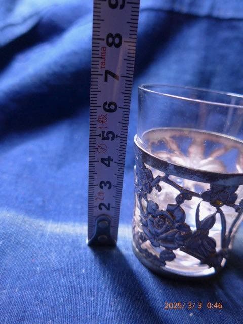 純銀のカバーのついたコップ3点セットです。未使用です