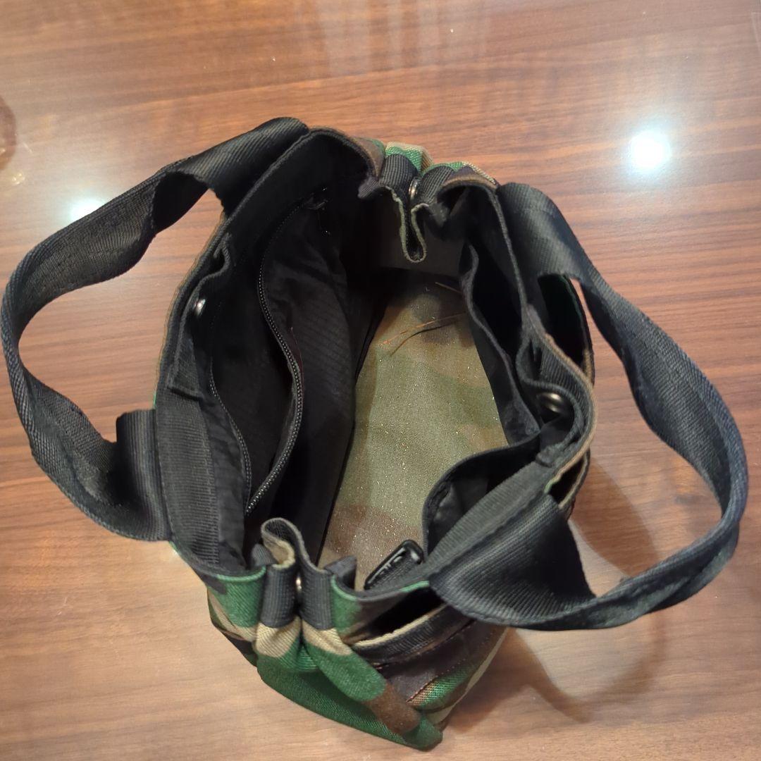 か*け様 BRIEFING 迷彩柄 ラウンドバッグ