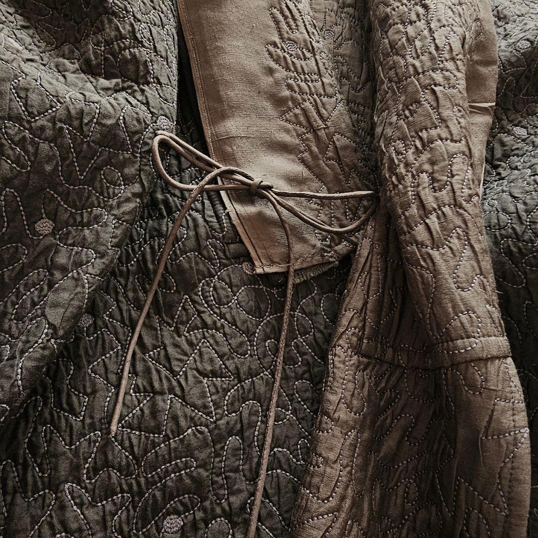 ヨーガンレール 総刺繍 シルク 中綿 リバーシブル ロング ガウン コート