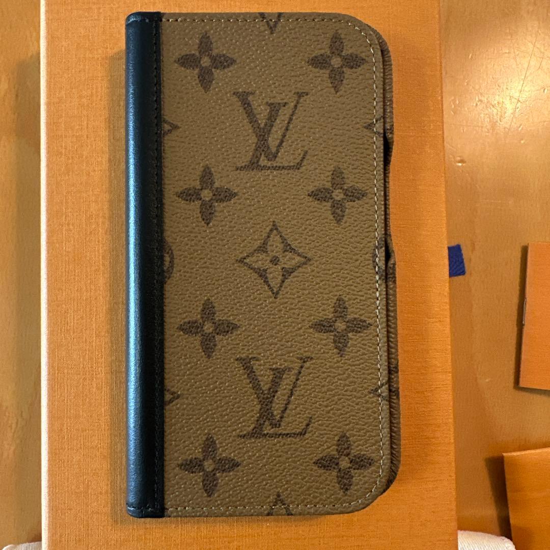 LOUIS VUITTON ルイヴィトン　手帳型iPhone14 PRO ケース