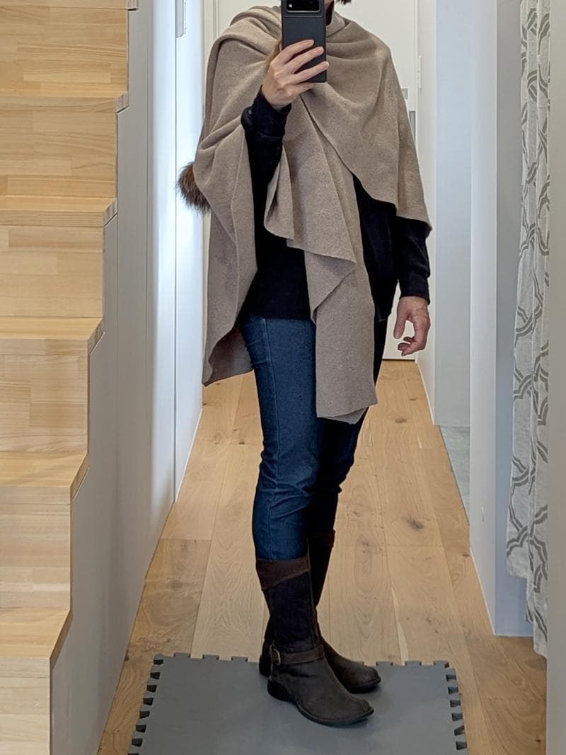 上質ウール100％ ファー付きケープ ポンチョ