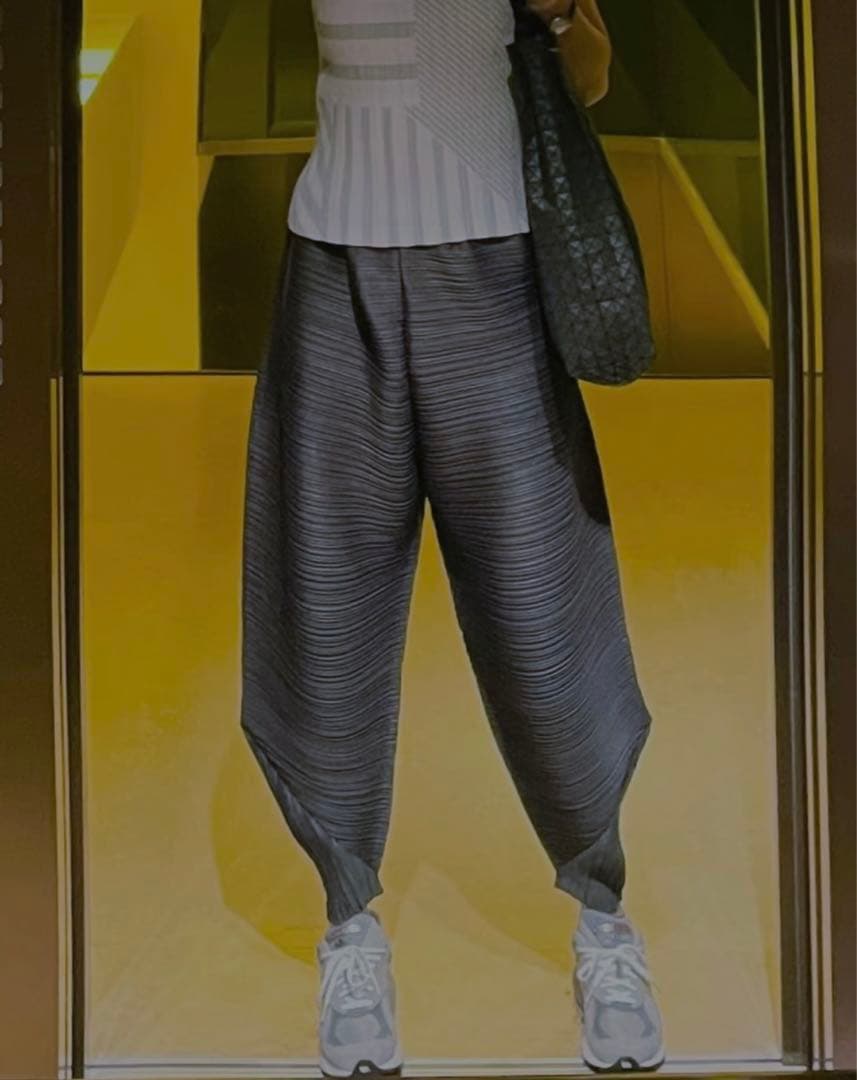 PLEATS PLEASE 2022年商品　サルエルパンツ
