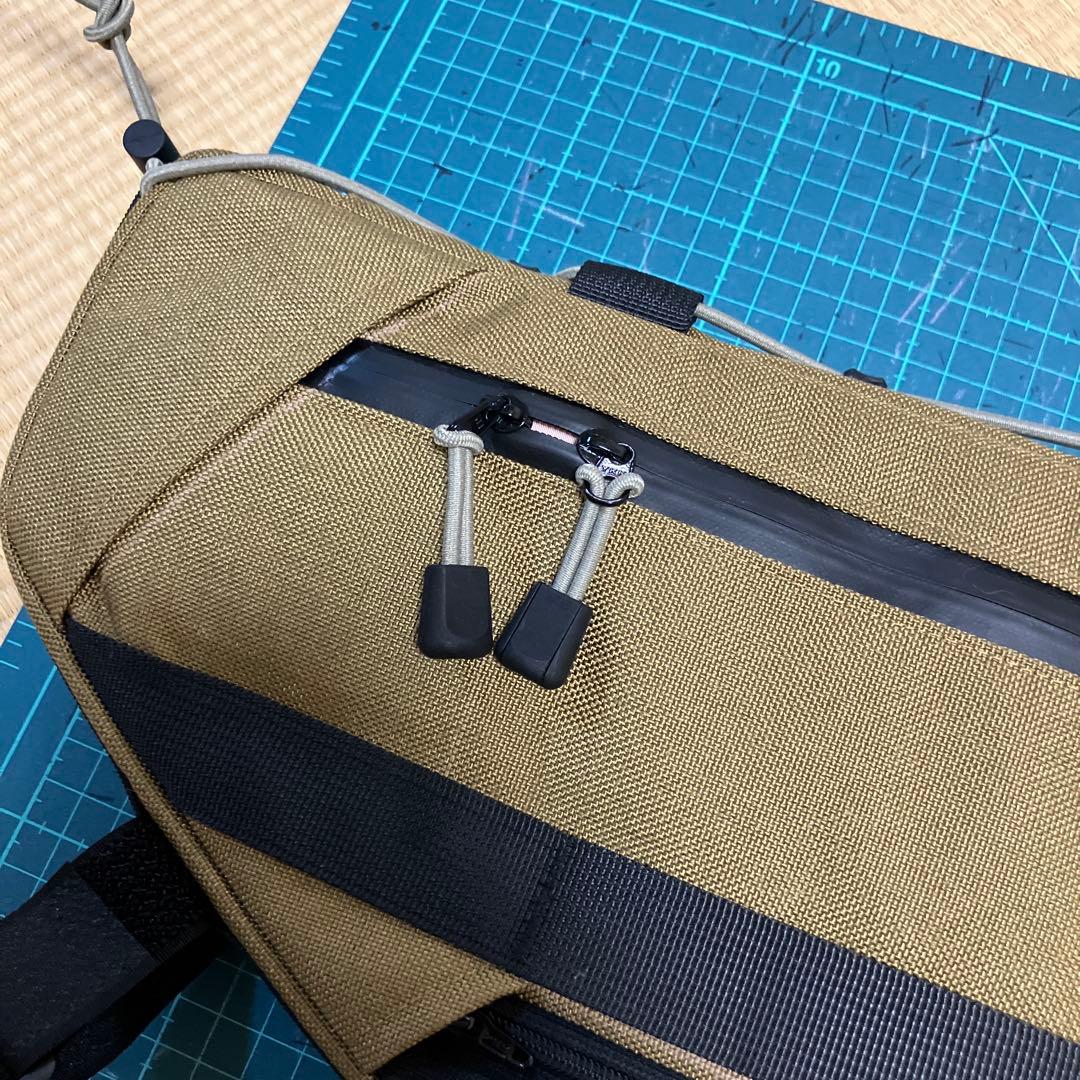 LaLaLaサーリーグラップラー　ハンドメイドフレームバッグ