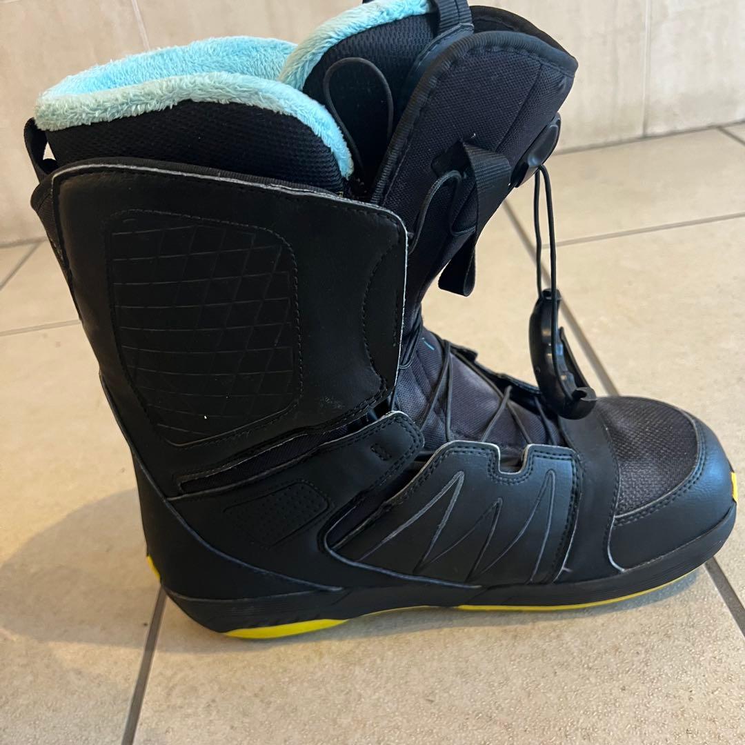 SALOMON スノーボードブーツ ブラック ブルー イエロー