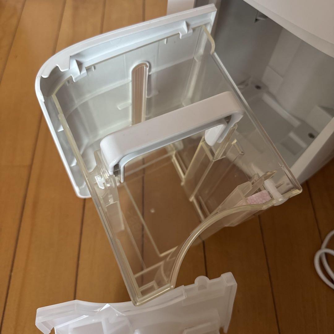 シャープ CV-N71-W 2022年製 衣類乾燥除湿機 箱付 SHARP