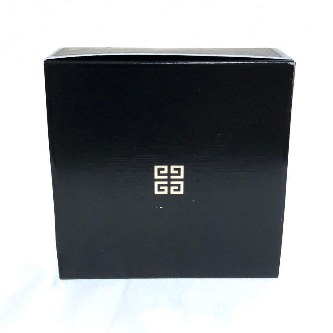 新品 ジバンシイ ソワンノワール UV コンパクト 12g