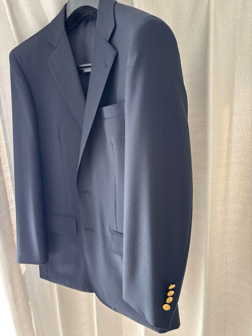 紺のブレザー（金ボタン）