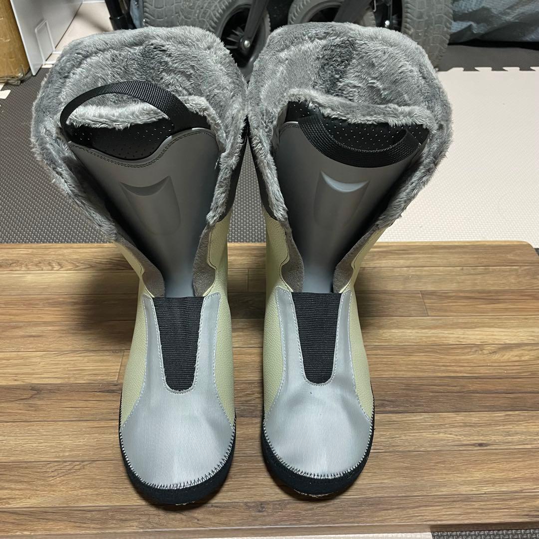 シュトロイレスキーブーツ 25 GARNET F70