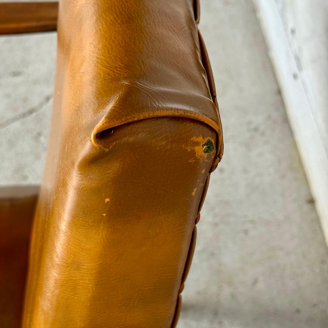 ✦1960〜1970✦PUレザー張り ラウンジチェア 木製脚　喫茶店　昭和レトロ