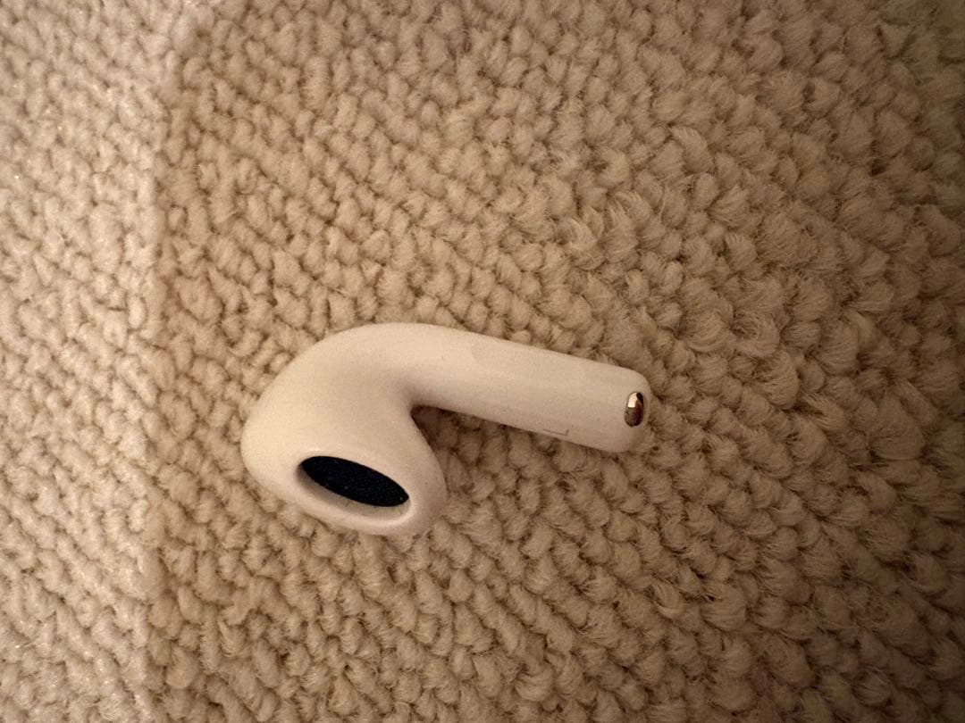 airpods4 anc ケース 左耳