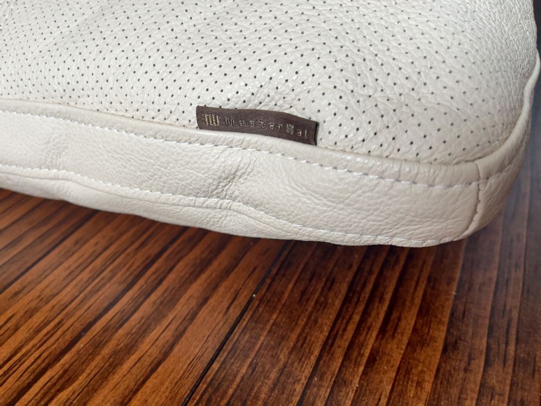 【値下げ】マスターウォール　本革クッション