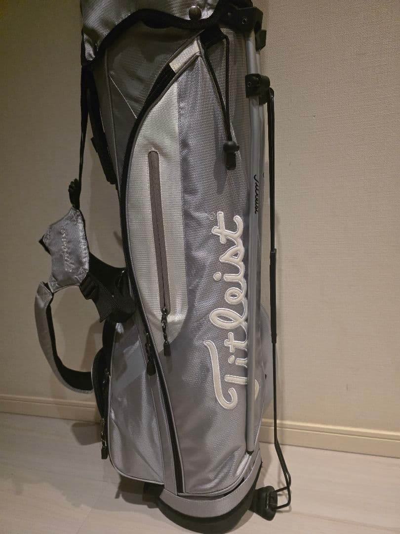 Titleist シルバー ゴルフバッグ
