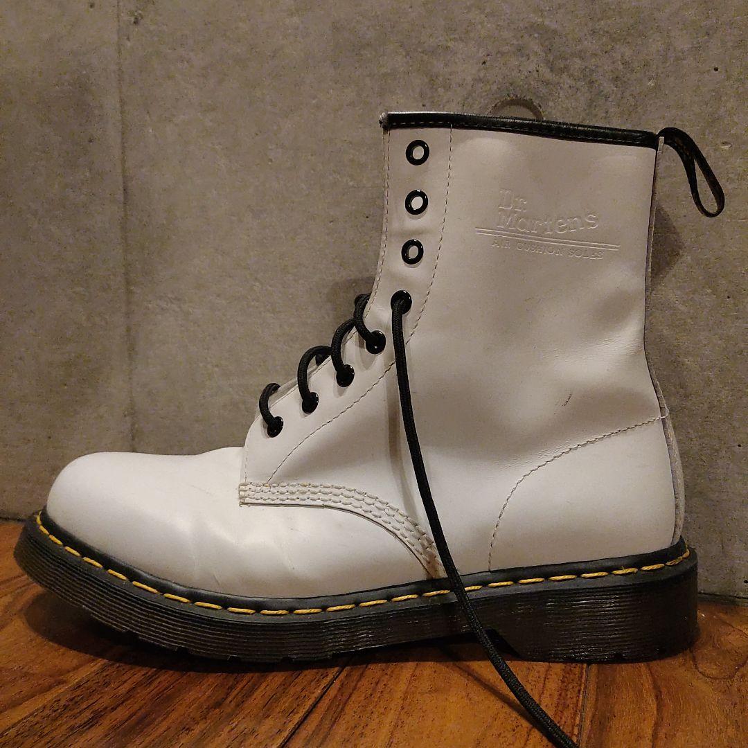 け*読様 Dr.Martin 8ホール 白 イエローステッチ UK9　美品