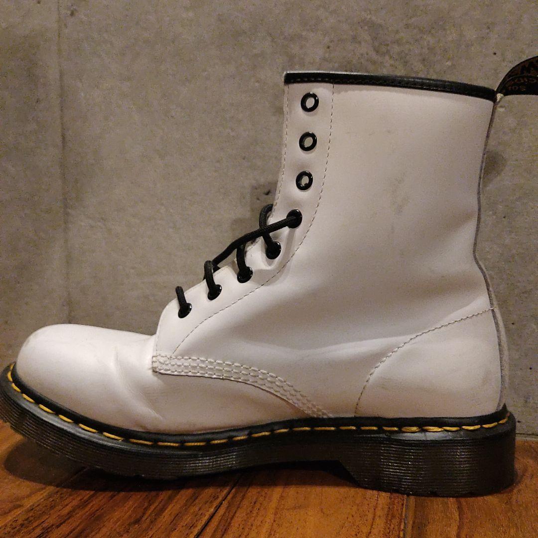 け*読様 Dr.Martin 8ホール 白 イエローステッチ UK9　美品