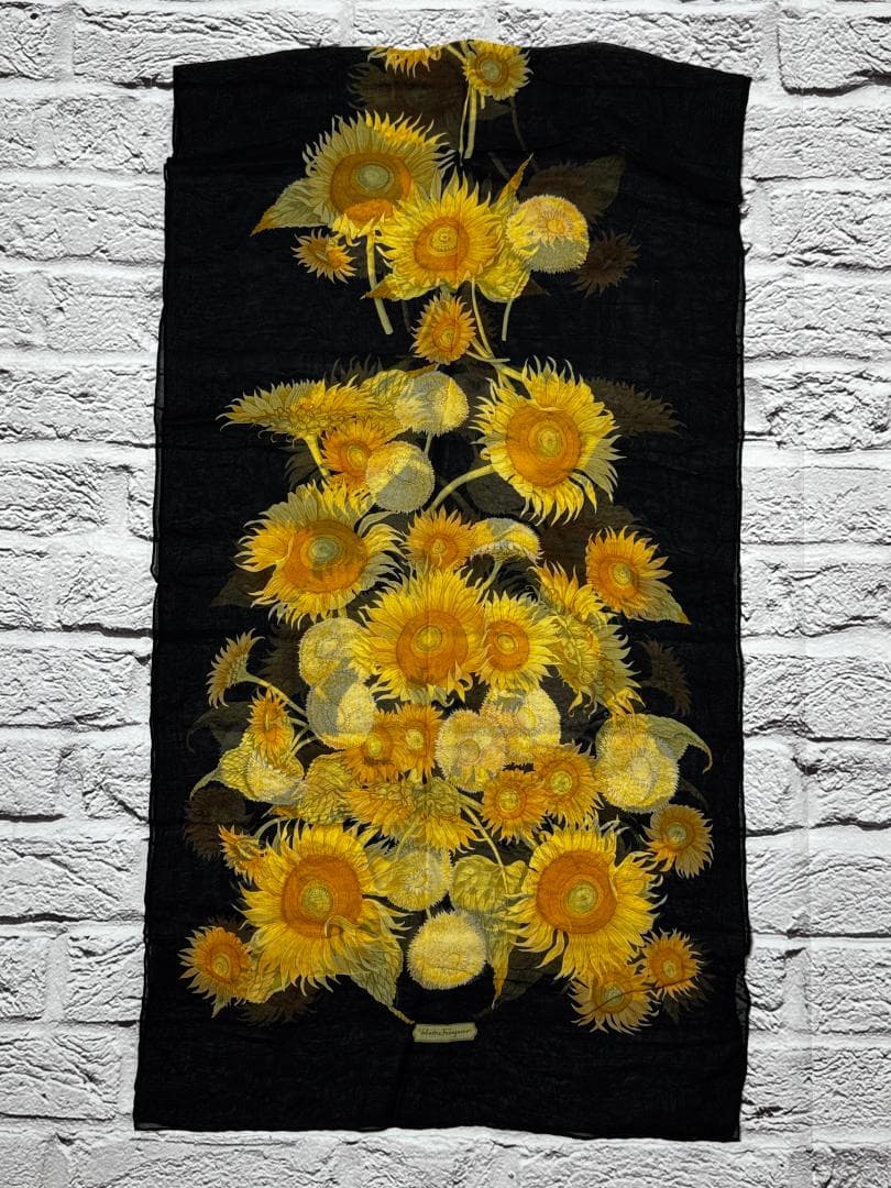 サルヴァトーレフェラガモ　シルク100％　ストール　ｗ2425-1023-①-③