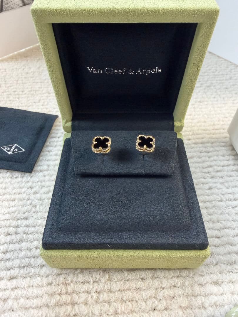 美品 ヴァンクリーフ&アーペル スウィート アルハンブラ ピアス カーネリアン