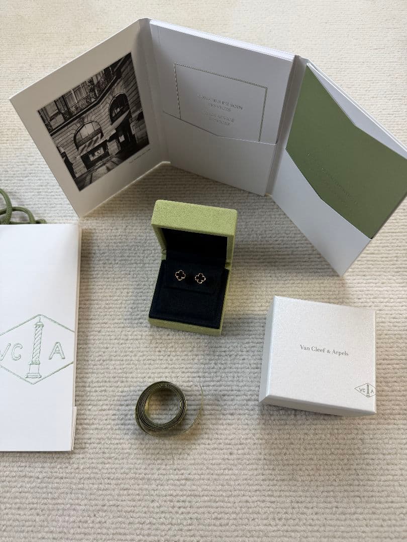 美品 ヴァンクリーフ&アーペル スウィート アルハンブラ ピアス カーネリアン