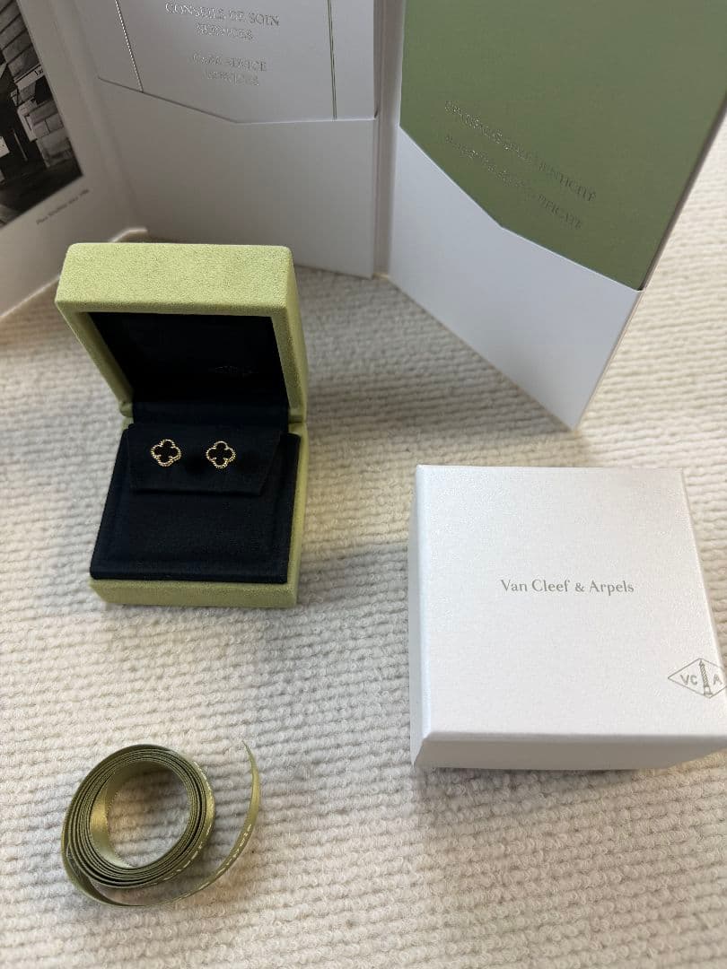 美品 ヴァンクリーフ&アーペル スウィート アルハンブラ ピアス カーネリアン