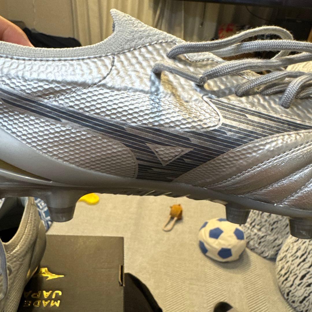Mizuno Morelia Neo サッカーシューズ シルバー
